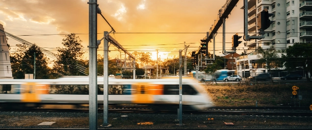 Rolling in the deep court favours public interest when deciding to lift the suspension of a contract award for new tube trains